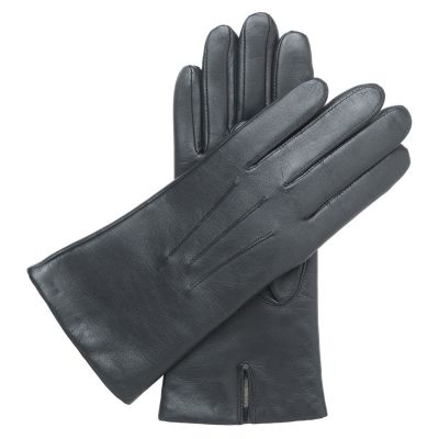 Fancy Gloves